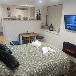  Apartment Harbour Side Annex United Kingdom